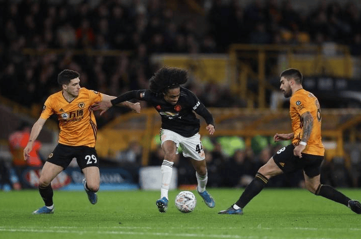 完美体育-南安普顿主场不敌狼队，保级形势岌岌可危的简单介绍